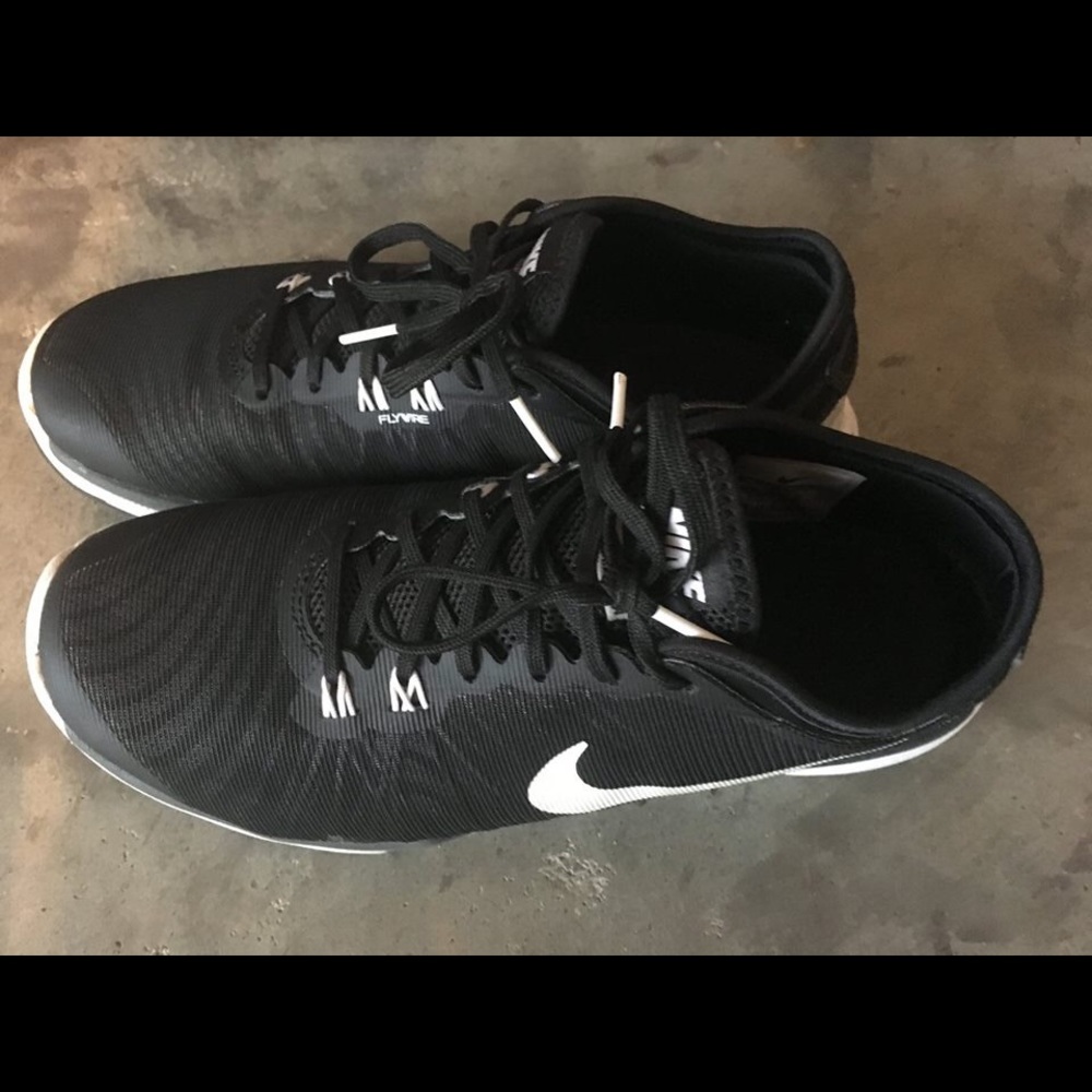 Nike flex supreme TR4 crosstrainers